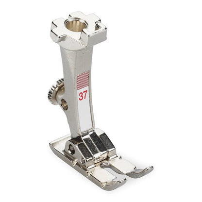 Bernina 475 QE Sewing Machine