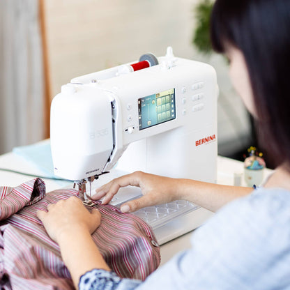 BERNINA 325 Sewing Machine (Gen. 2)