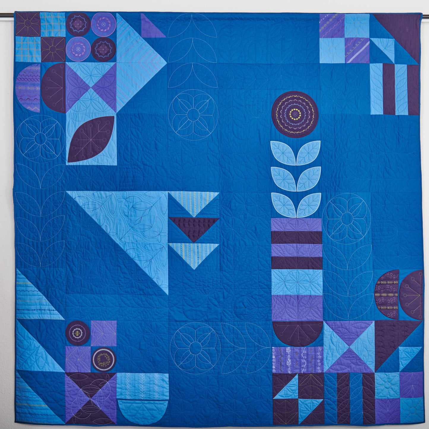 Bernina 990 Sewing, Quilting & Embroidery Machine