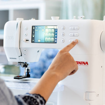 BERNINA 325 Sewing Machine (Gen. 2)