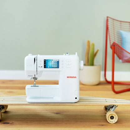 BERNINA 335 Sewing Machine (Gen. 2)