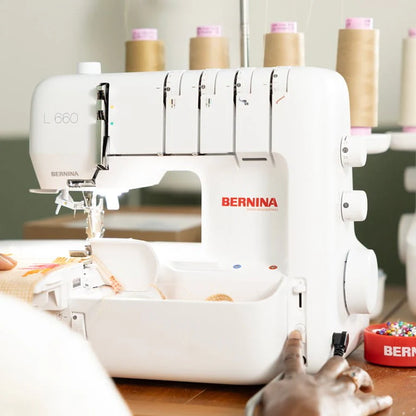BERNINA L 660 Overlocker (Serger)